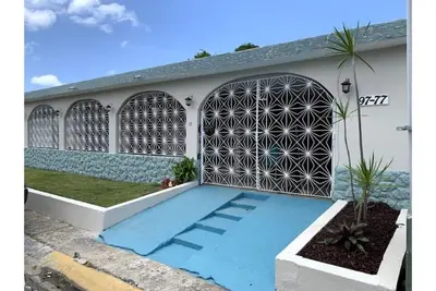 Image de Beautiful Home Convenient to Everything