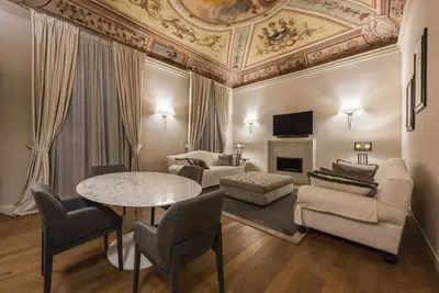 Image de Rucellai Prestige in Florence by Mmega