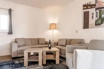 Image de Belle maison de vacances privée pour 10 personnes avec Wifi, Tv, terrasse, animaux admis et parking