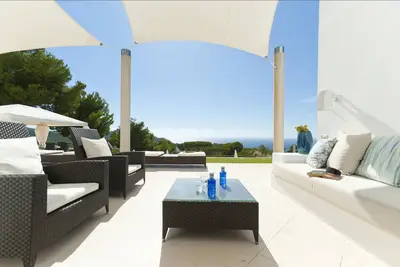 Image de My Rental Homes - Villa Alessia with sea view terrace, pool and garden