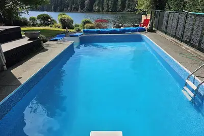 Image de ocean dock and pool art villa