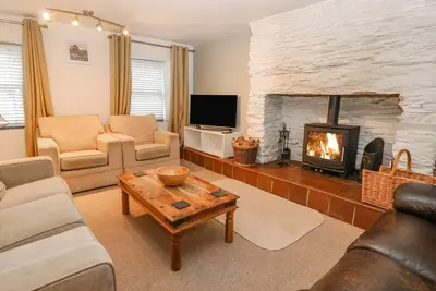 Image de Hillside, family friendly, with open fire in Penrhyndeudraeth