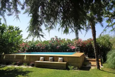 Apartment with garden and pool, near Salò