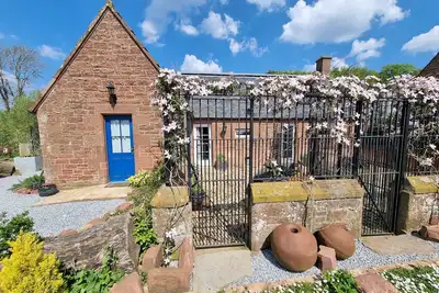 Image de Cottage-Prestige-Douche-Vue sur la cour-Kennels Cottage