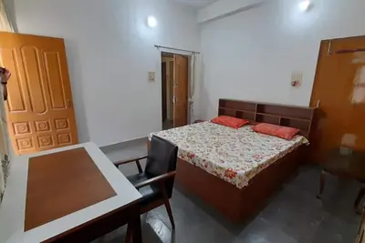 Image de Simple, Hygienic and peaceful stay with a workstation
