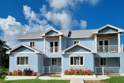 Image de Duplex Townhouse, King Bed, Family-centric, Fast Wi-fi, near Beach, Free Parking