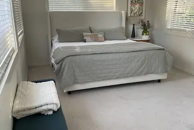 Image de Spacious Guest House in the Heart of Central Austin- Walkable!