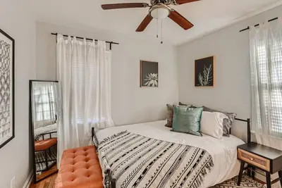 Image de Delmar · The Quaint and Cozy Boho - Central the Sites!