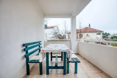 Appartement d'une chambre avec la terrasse et la vue sur le mer Pirovac, Sibenik (A-15320-c)