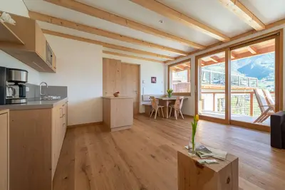Moosbichlerhof apartment 70 m2 with 2 bedrooms, terrace, pool, Merano Card