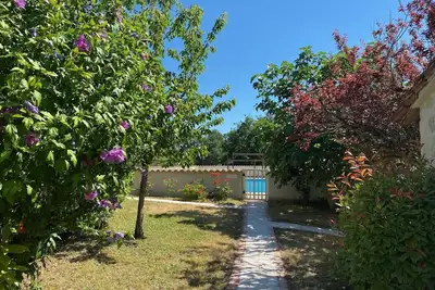 Image de Beautiful old cottage, with a rear terrace giving stunning panoramic views.