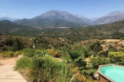 Image de Villa 6 personnes, piscine, climatisée, idéalement située, entre mer et montagne