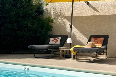 Image de Authentique Mas Provençal proche du Mont-ventoux avec piscine privée