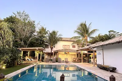 Image de Paradise at the Top of the Cliffs