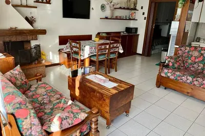 Image de Appartement avec vue sur la montagne au-dessus du lac de Côme