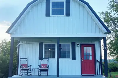 Image de Family-friendly home, just minutes from historic downtown Greeneville Tn