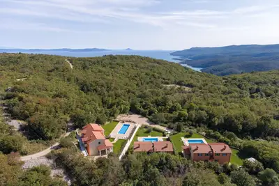 Villa athos, 7 minutes from the sea