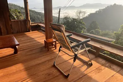 Image de Escape Teak Wooden Cabin in Village, among deep high altitude mountain Chiangmai