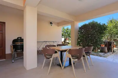 Image de Appartement de deux chambres avec la terrasse Rogoznica (A-20077-c)