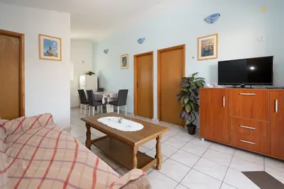 Image de Appartement de deux chambres avec la terrasse Vir (A-20177-b)