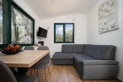 Image de Garçonnière prés de la plage Baie Modrave, Sibenik (As-20191-a)