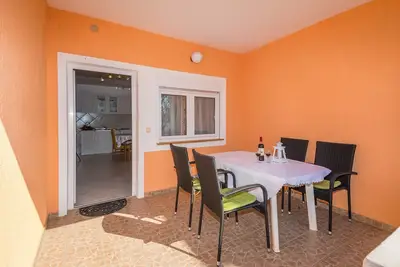 Image de Appartement d'une chambre prés de la plage Vir (A-20203-b)