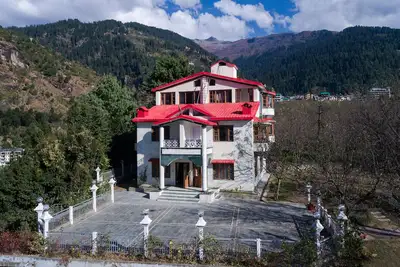 Image de White N MacKay 3 Bhk, King size bed, Food, Balcony, Parking, Garden