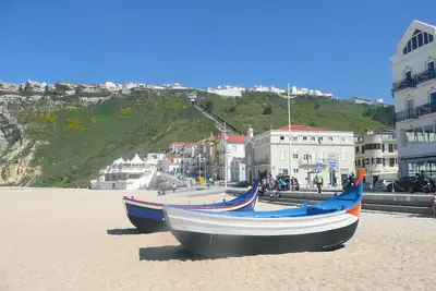 Rocha Linda1 Plage Nazare Bord De Mer A 40 Metres Avec  Wifi