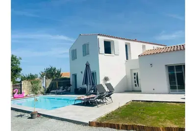 Image de Magnifique Villa d'architecte / piscine chauffée