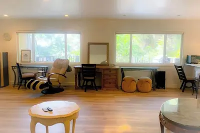 Image de Entire Downstairs Residential Home In Glendale, Ca.