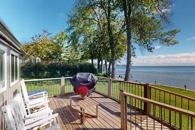 Image de Hart’S Haven Lakefront Cottage in Waupoos. Close to The Sandbanks and wineries.