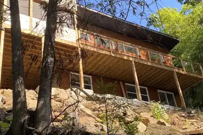 Image de Détendez-vous et rechargez-vous dans ce chalet zen, construit pour socialiser.