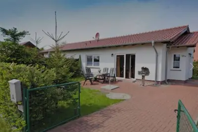 Image de Vacation home in a quiet location, 200m from the nature reserve lake, Mönchshof 13a, with Wlan