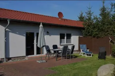Image de Vacation home in a quiet location, 200m from the nature reserve lake, Mönchshof 13b, with Wlan