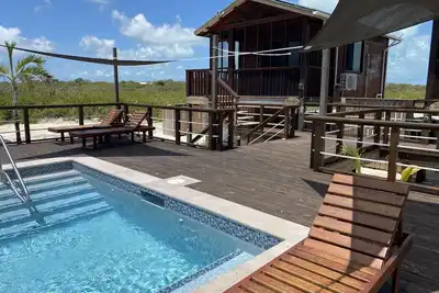 Image de Off-grid Casita on the most popular beach area of Ambergris Caye!