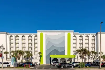 Image de *Ocean Front* Two Bedroom Luxury Condo, Daytona Beach Indoor/Outdoor Heated Pool