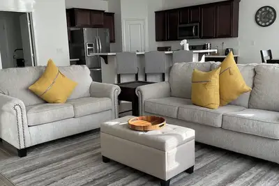 Image de 3 Bed Home with Desert Mountain Views