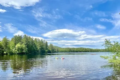 Image de Vacationland Retreat Lake House w/private dock near Pleasant Mnt Cranmore Sebago