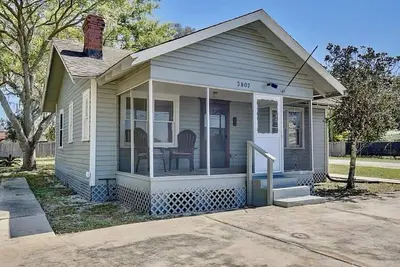 Image de Charming 2-bedroom house in terrific Sanford with WiFi, Ac