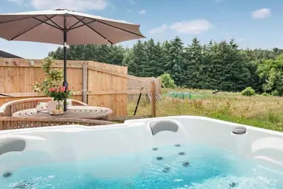 Image de 2 Bed Cottage - Hot Tub, Garden, Parking