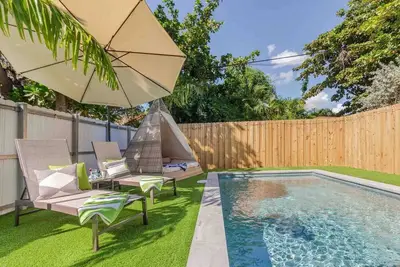 Image de Modern Design District Wynwood Th w/Heated Pool