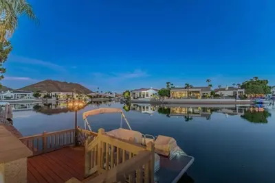 Image de Luxury Lake Home on Arrowhead Lakes.