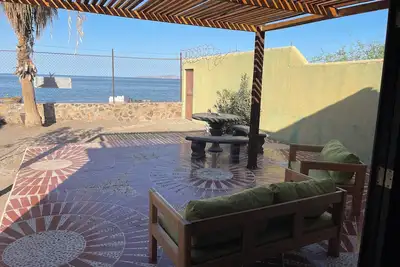 Image de Charming 2-bedroom house in Loreto on the beach, just steps from the water.
