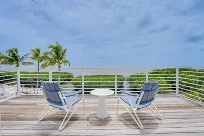 Image de Premium Units w/ Ocean Views & Balcony! Marina, Pets Allowed, Beach Access!