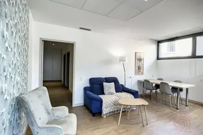 Image de Appartement F3 Climatisé Pmr à 50m des Thermes avec Terrasse et Parking, Animaux Acceptés