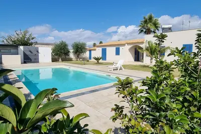 Image de Romantic villa with pool, 5 minutes from the beach