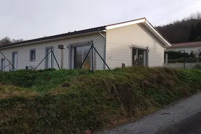 grande Maison lumineuse au calme climatiser