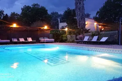Image de Mas Catalan avec Piscine Chauffée (system solaire)