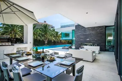 Image de Villa Orla Deluxe, Luxury Villa with geo-thermal swimming pool