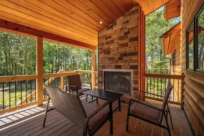 Image de Spacious Mountain Lodge w/ Hot Tub & Fire Pit